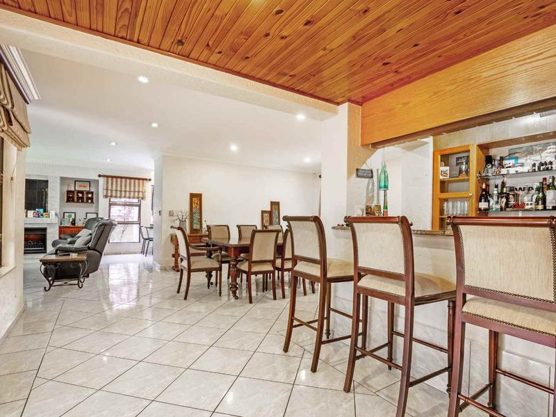 FULLY FURNISHED HOME IN DAINFERN - Photo 5