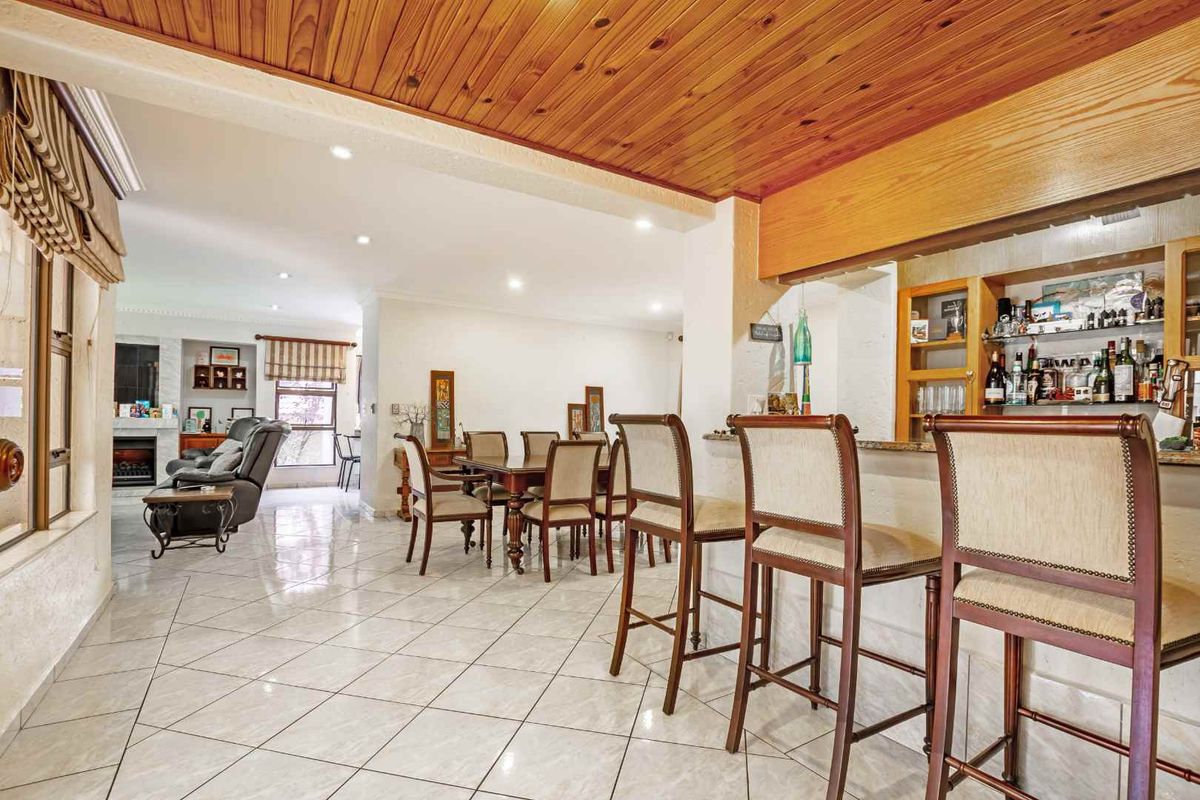 FULLY FURNISHED HOME IN DAINFERN - Photo 5