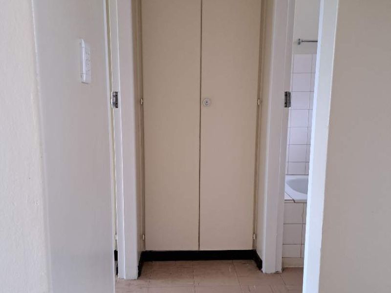 Spacious Apartment In Gezina - Photo 7