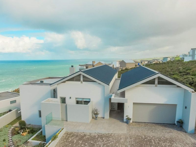 5 Bedroom, 6 Bathroom House for sale in Pinnacle Point Golf Estate - Photo 2