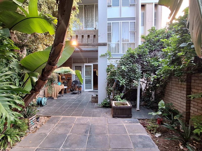 3 Bedroom Duplex in Blackheath - Photo 3