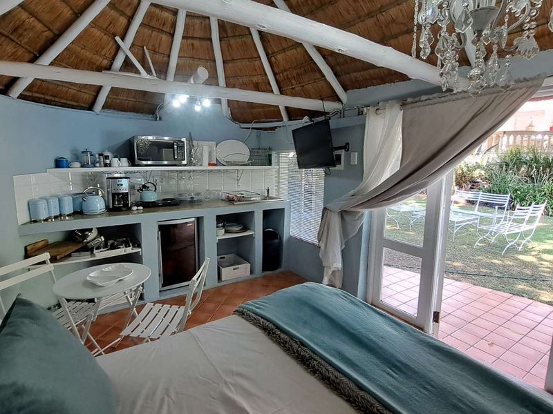 1 Bedroom Cottage - Photo 6