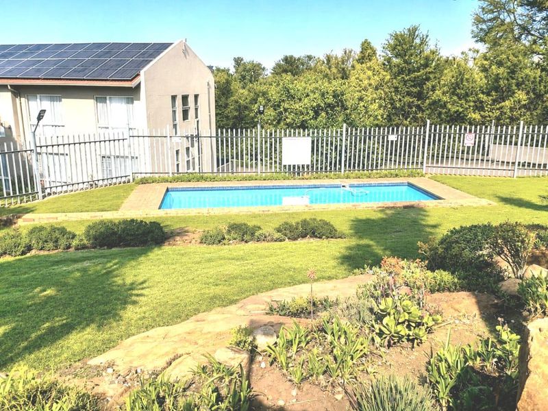 Falcon View Apartment with Solar Panels & Pool - Photo 9