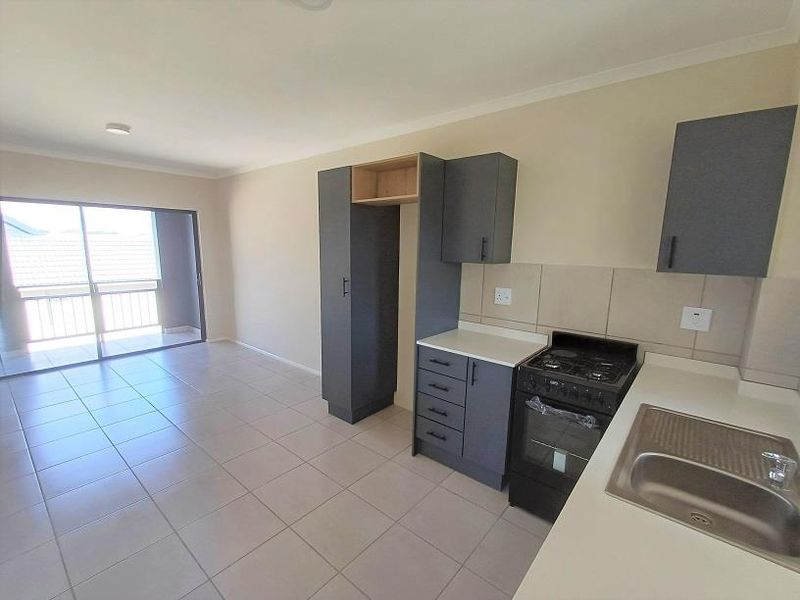 FOR RENT  |  Hillcrest  |  Kings Gate Estate  |  3 Bedroom Apartment - Photo 6