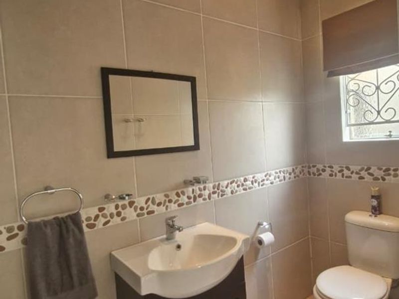 Super Neat Home with Full Flatlet: The Ultimate Space for Living and Growth - Photo 7