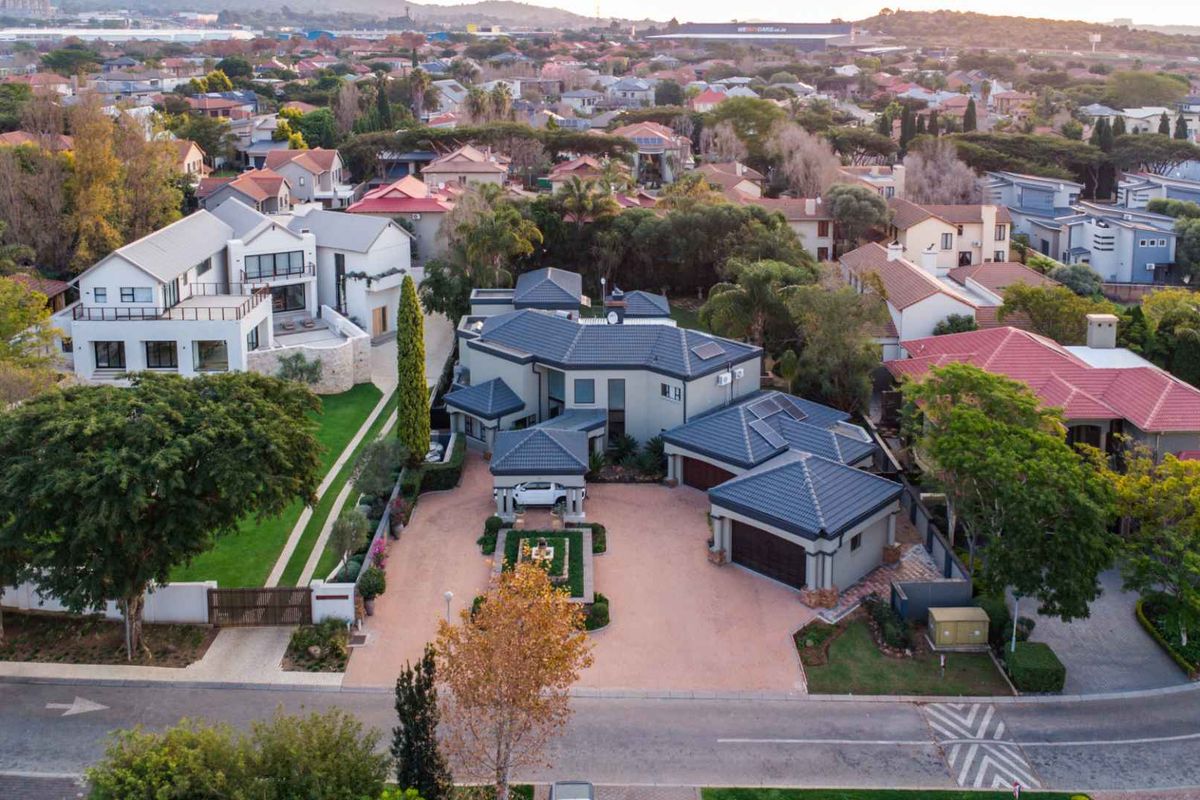 5 Bedroom Luxury Mansion for Sale - Photo 5