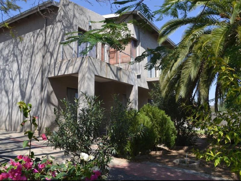 Spacious House in Hochlandpark. - Photo 1