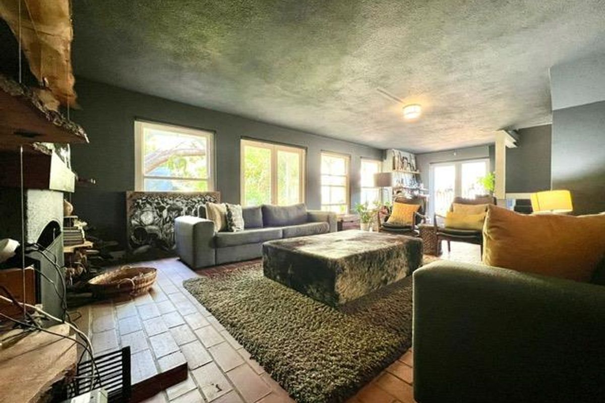 GORGEOUS 3 BEDROOM HOUSE TO RENT IN PARKTOWN NORTH - Photo 2