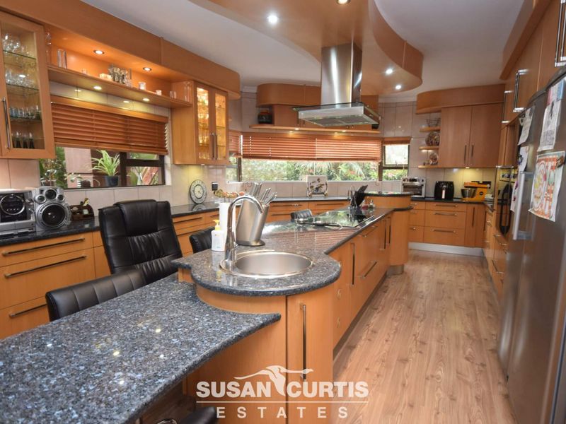 5 BEDROOM HOUSE FOR SALE IN EXT 11, VINETA NORTH - Photo 8