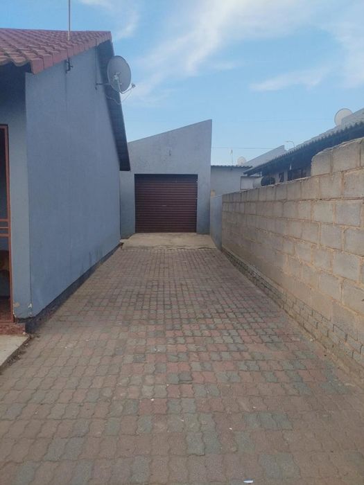 Property #2486657, House For Sale in Mamelodi Gardens