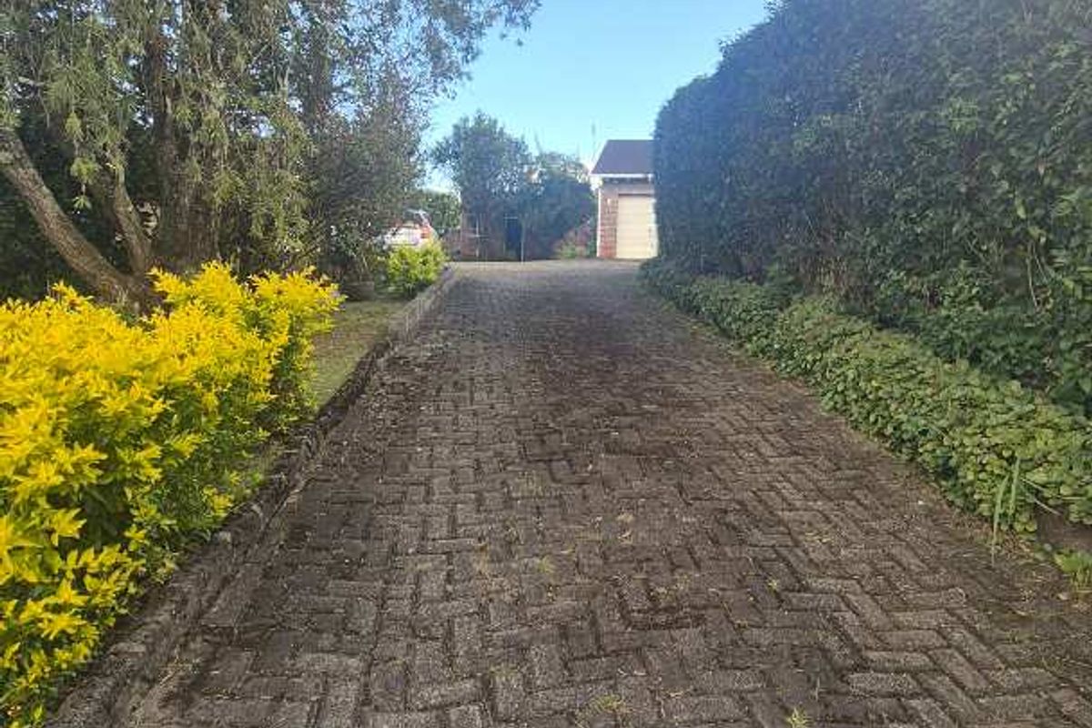 Facebrick Townhouse in Howick North With Room to Add Value - Photo 5