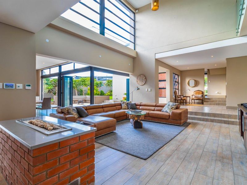 Modern Five Bedroom Home For Rental In Waterfall Country Estate. - Photo 8