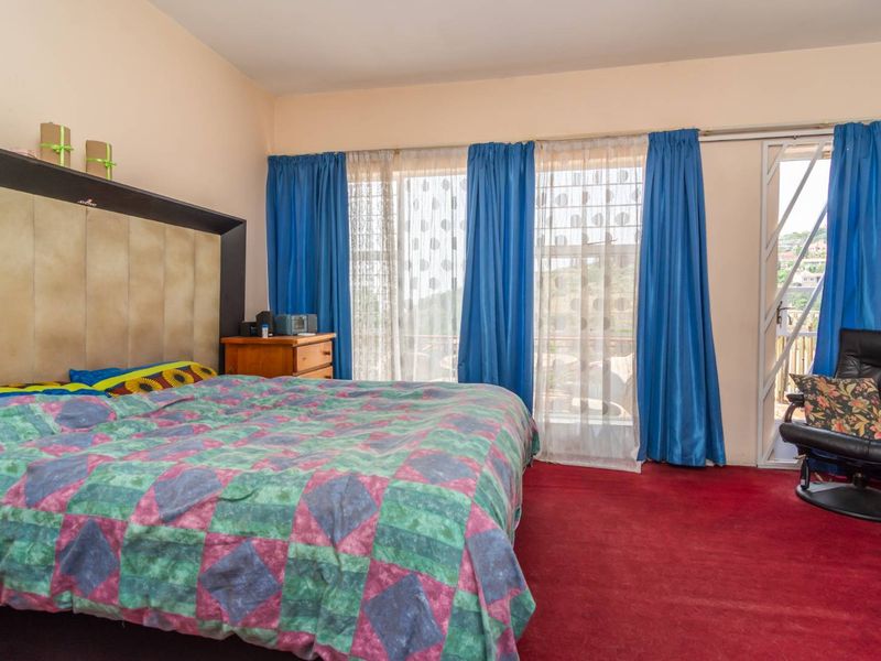 Family Home For Sale - Photo 5