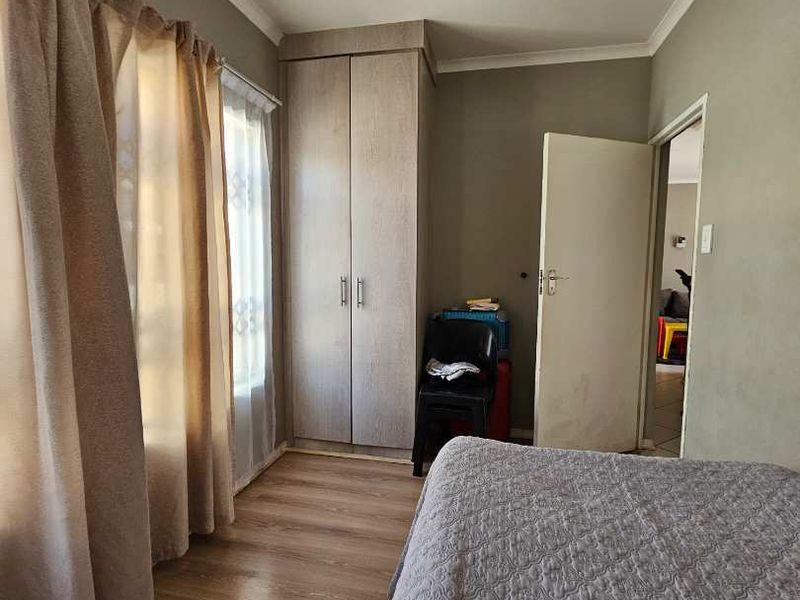 3 bedroom town house for sale - Photo 9