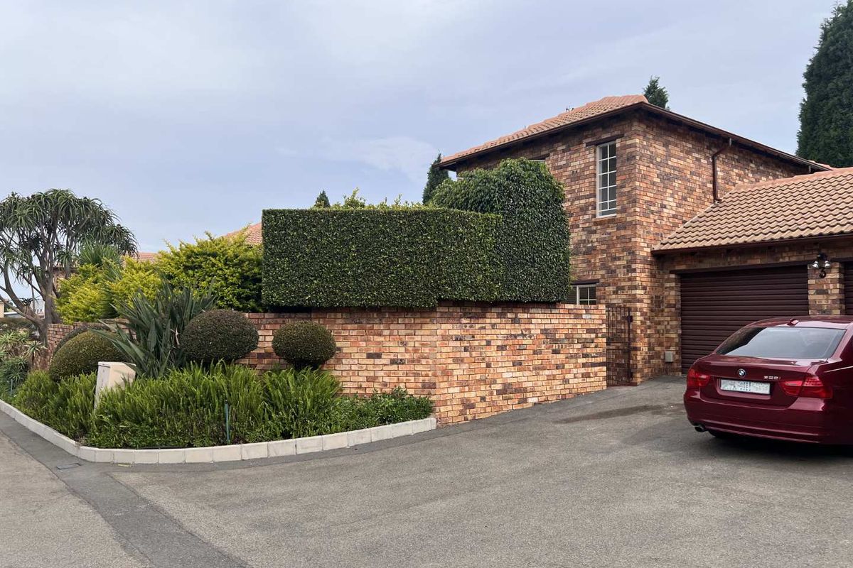 Renovated from Top to Toe- Perfect for the Modern Family - Photo 2