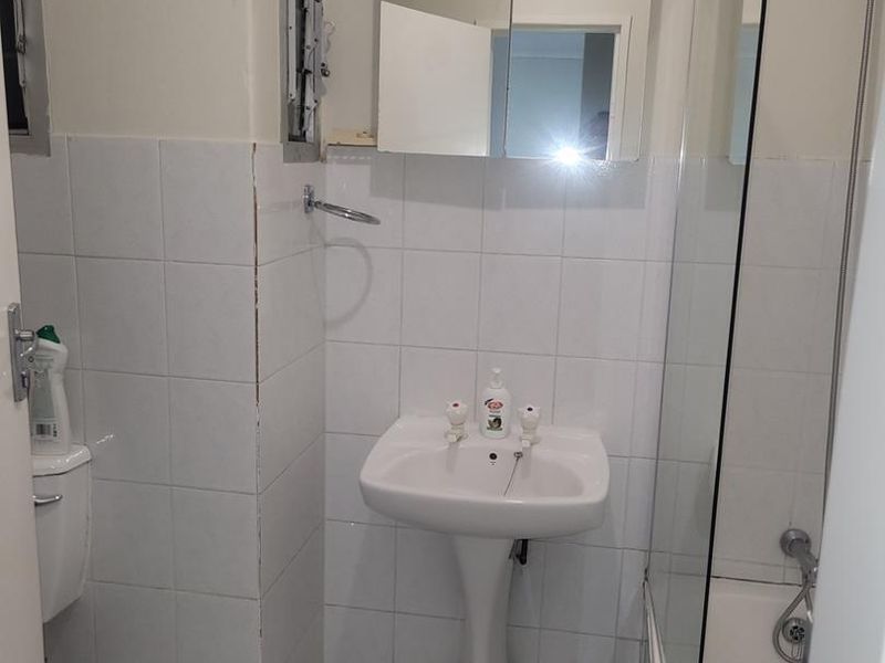 EXCLUSIVE SOLE MANDATE! Secure apartment. - Photo 7