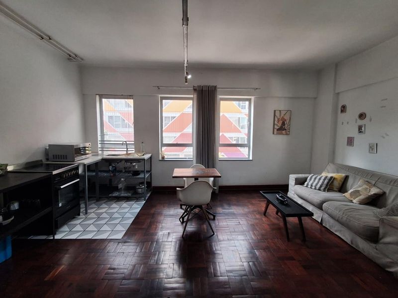 Massive Loft-Style Apartment in the Heart of Maboneng – Ideal Investment Opportunity - Photo 5