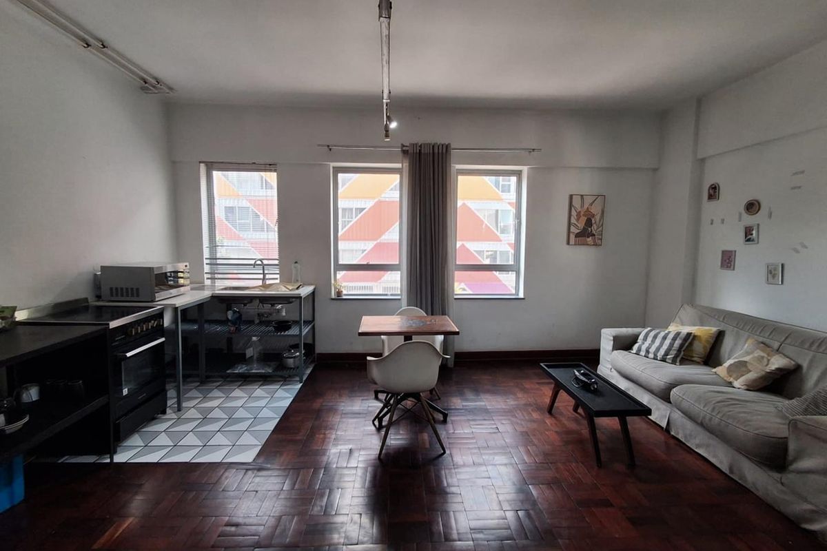 Massive Loft-Style Apartment in the Heart of Maboneng – Ideal Investment Opportunity - Photo 5