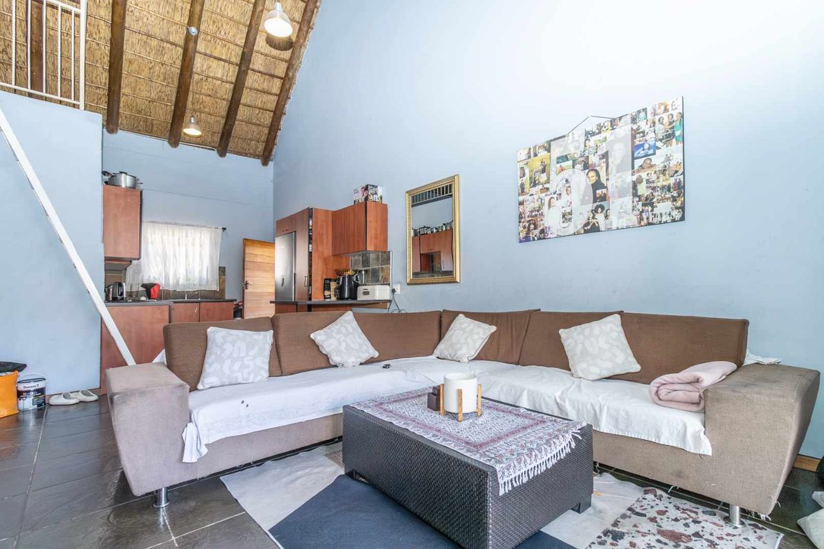 Perfect for the investor or first time buyer! - Photo 3