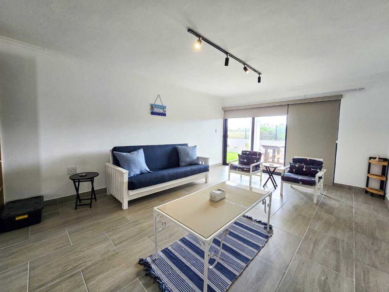 Two bedroom unit for sale in Stilbaai-Wes. - Photo 9