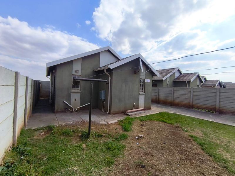 3 Bedroom House for Sale in Sky City, Alberton - Photo 7