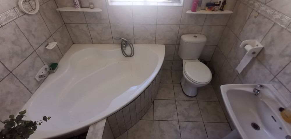 Ensuite bathroom