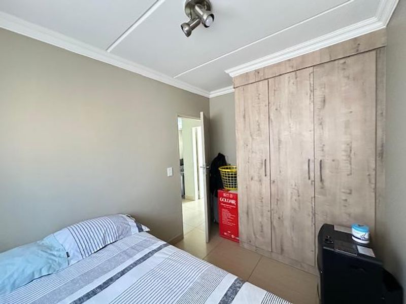 Modern 3-Bedroom Townhouse For Sale in Annlin - Photo 6