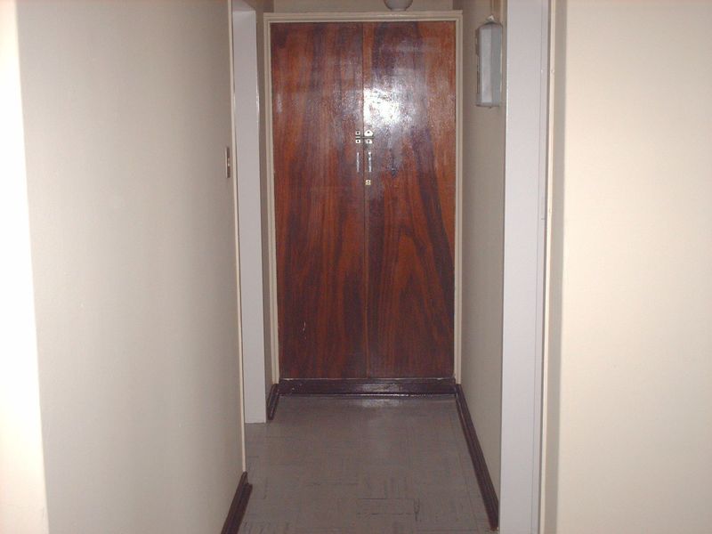 One Bedroom Flat, Three Rivers, Vereeniging - Photo 9