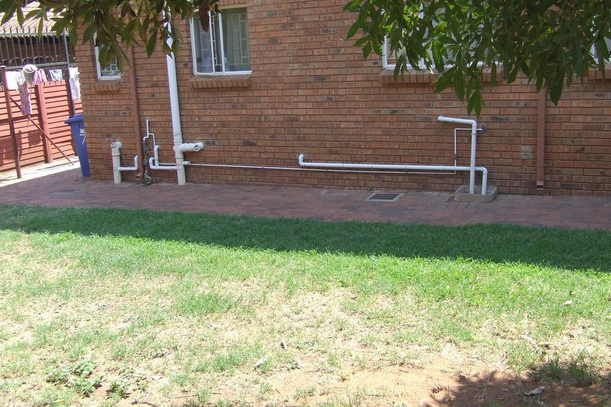 2 BEDROOM FLAT TO RENT IN DOORNPOORT - Photo 5