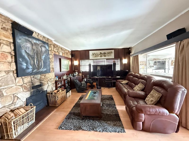 This is the property people dream about. Most never find it. - Photo 2