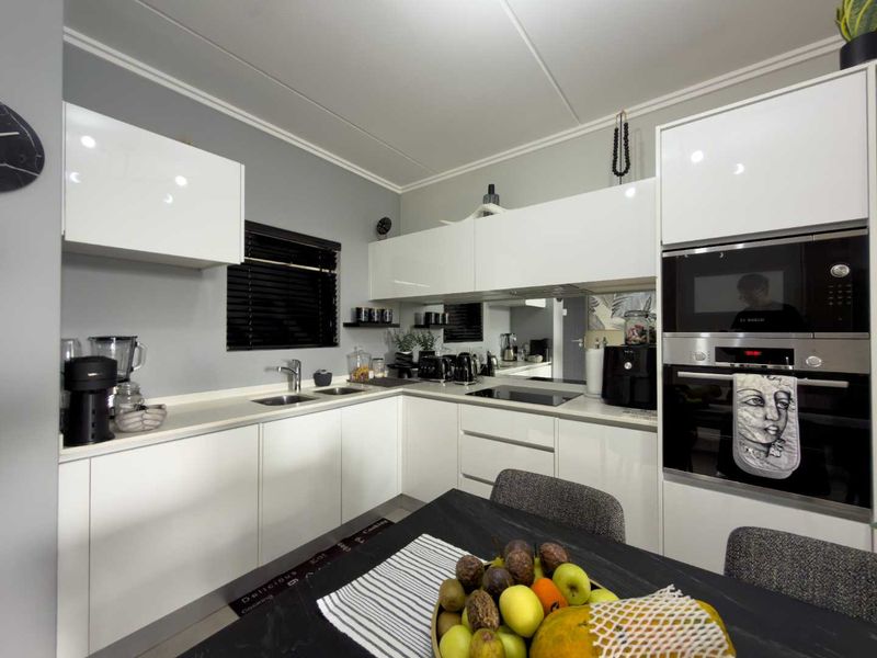 This Isn’t Typical Apartment Living — And It Shows - Photo 7