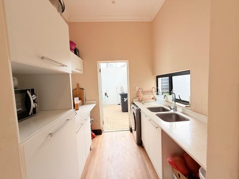 Spacious Serenity: Your Perfect Family Sanctuary Awaits! - Photo 10