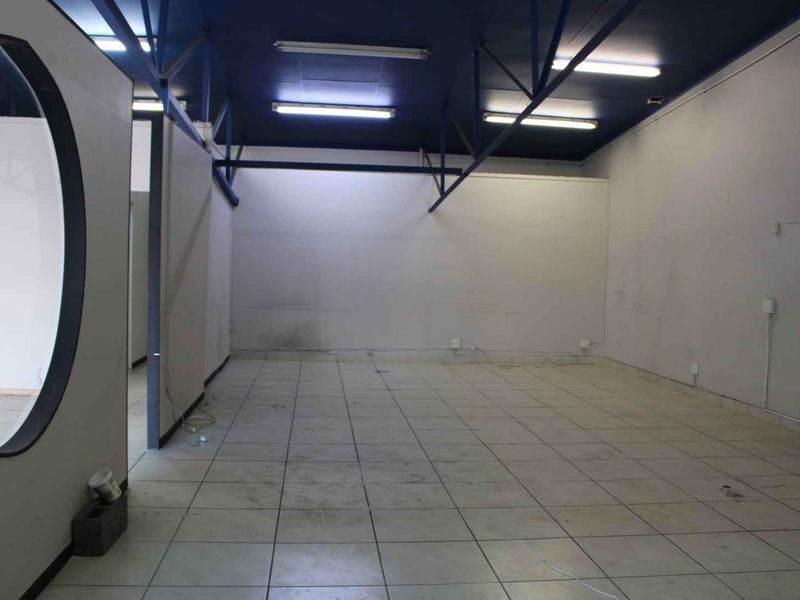 Premium Business Location with Maximum Foot Traffic! - Photo 7