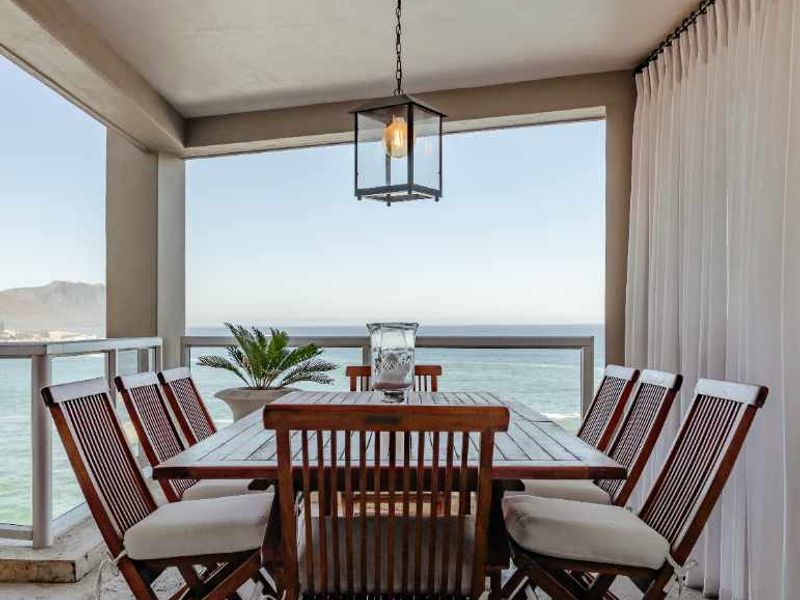 Spectacular Sea facing Clifton apartment - Photo 5