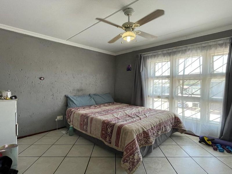 2 Bedroom Unit for Sale in Mulbarton - Photo 6