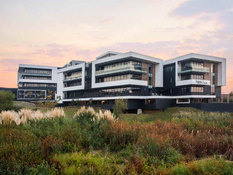 Craft Your Ultimate Lifestyle: Unleash Your Dreams in the Exquisite Steyn City Haven - Photo 4