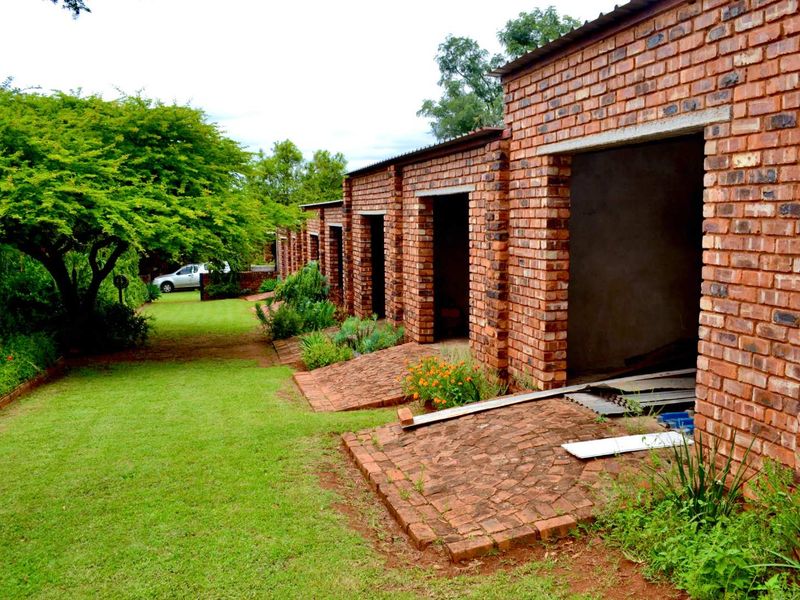 ***7ha Bushveld Property with Equestrian Facilities & Multiple Income Possibilities – Kameeldrift West | Under R3m*** - Photo 3