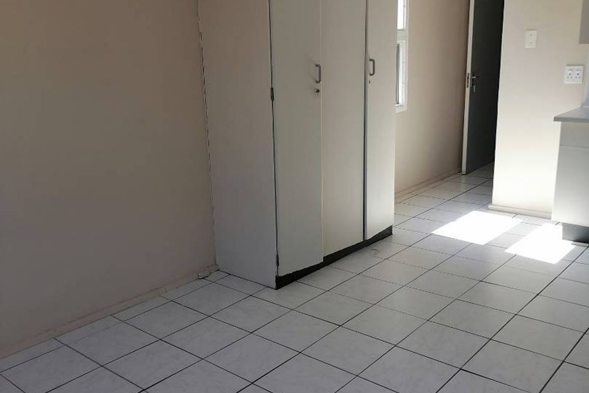 Bachelor to rent is Hatfield - Photo 5