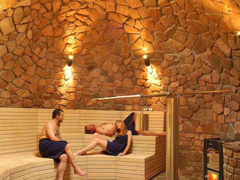 Exclusive Luxury Lodge and Farm - Photo 8