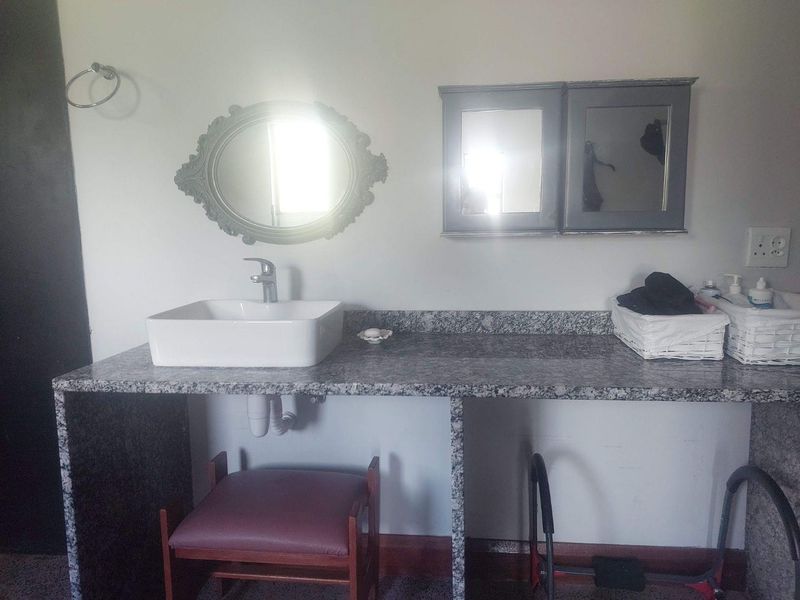 Modern Furnished home for Rental in Palm Lakes Estate - Photo 9