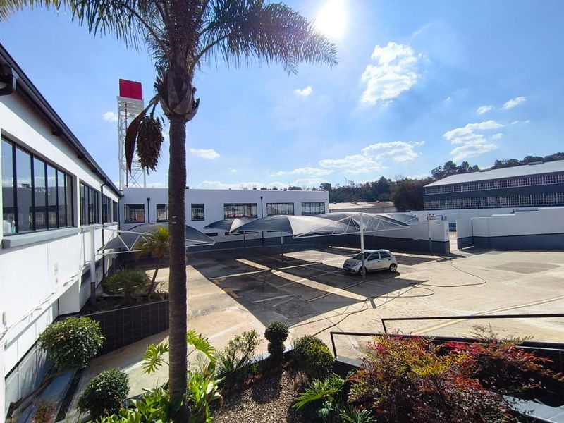 5700m2 Warehouse / Distribution Facility For Sale in Ophirton, Booysens - Photo 2