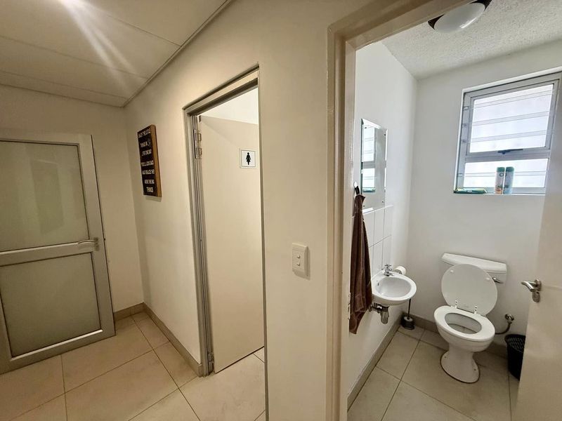 Office Space TO LET in Eros - Photo 6