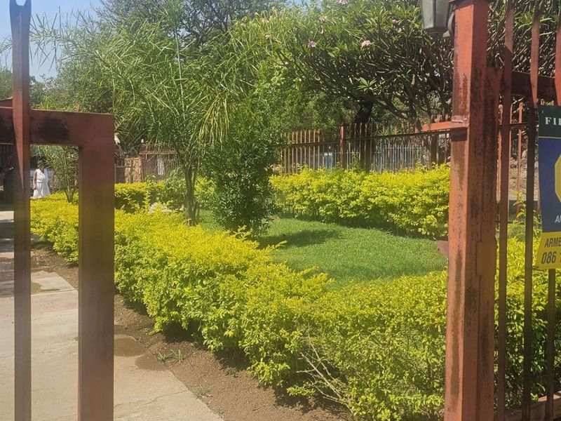 Massive 3 bedroom house for sale in Elandsrand - Photo 10