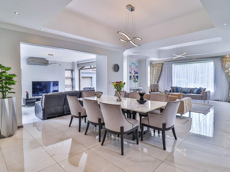 Wow!	This could be YOUR DREAM HOME!  ULTRA MODERN & Immaculate with phenomenal features. - Photo 7