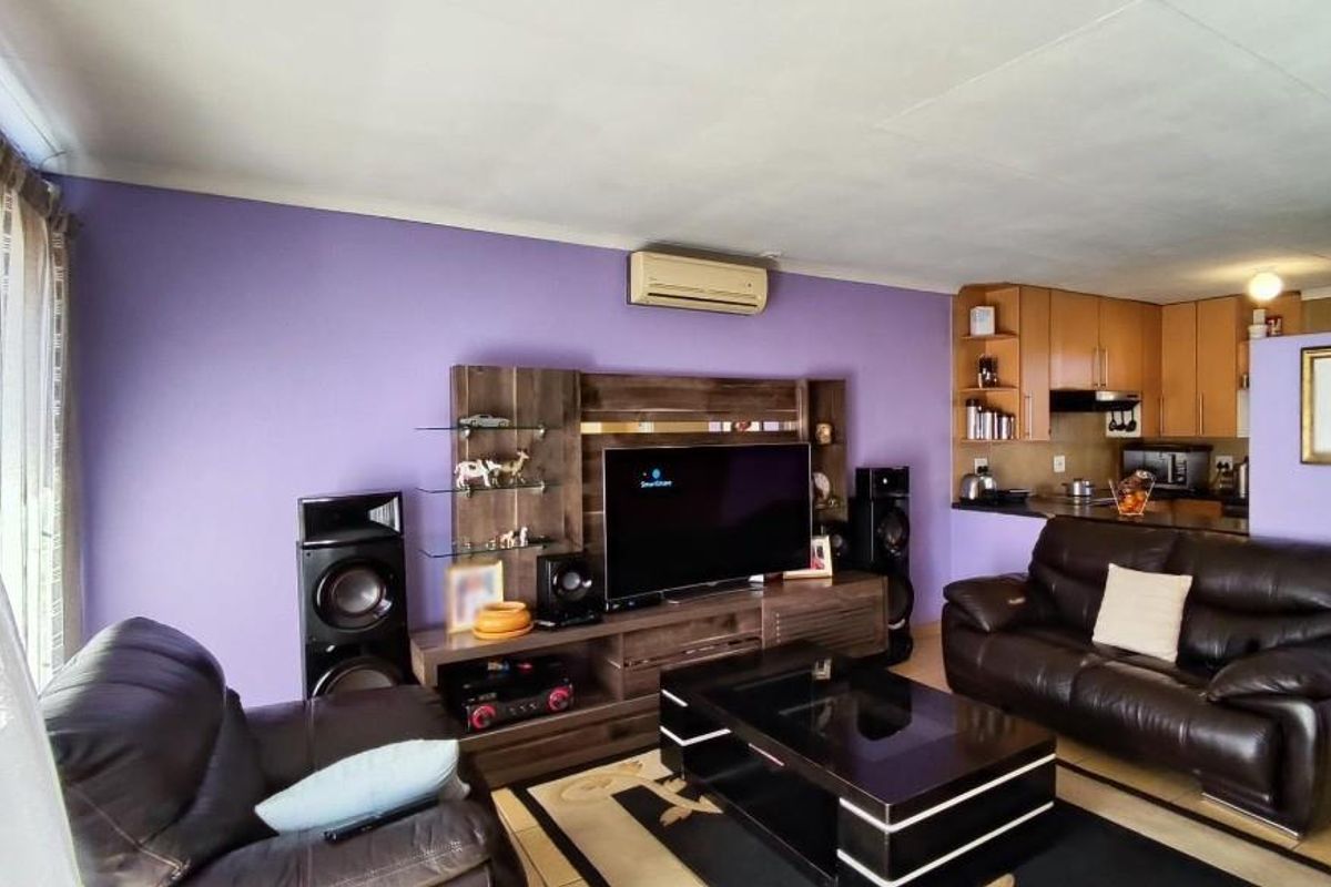 Simplex Townhouse for sale - Photo 4