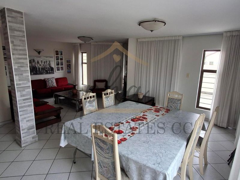 4 Bedroom Townhouse for Sale in Central Swakopmund -Zoned with Business Rights! - Photo 3