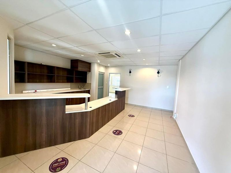 Office TO LET in Eros - Photo 2
