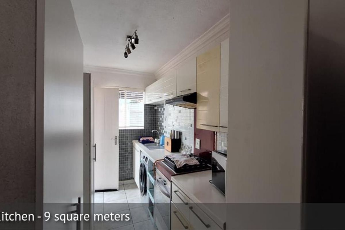 Charming two bedroom townhouse in Birch Acres - Photo 2