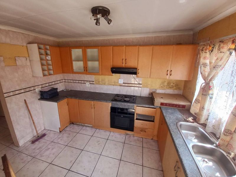 Three bedrooms house for sale in Danville. - Photo 4