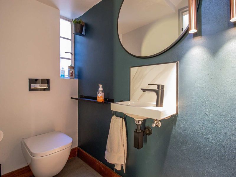 Gorgeous 3 bed, 2.5 bath duplex available for sale in Bryanston - Photo 9